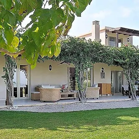 Villa Sleeps 6 Pool Air Con Porto Heli