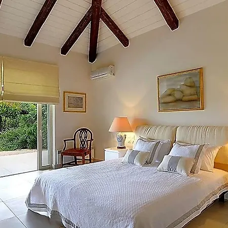 Sleeps 6 Pool Air Con * Porto Heli