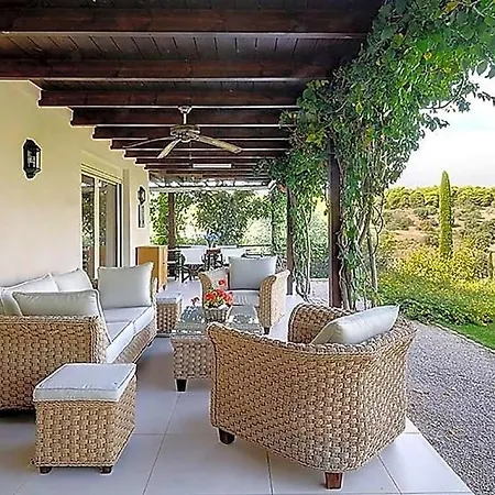 Sleeps 6 Pool Air Con Porto Heli